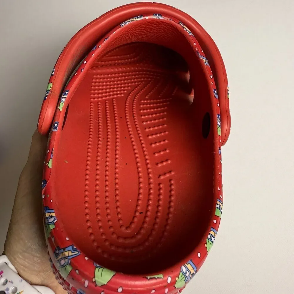 CROCS vinyard vines